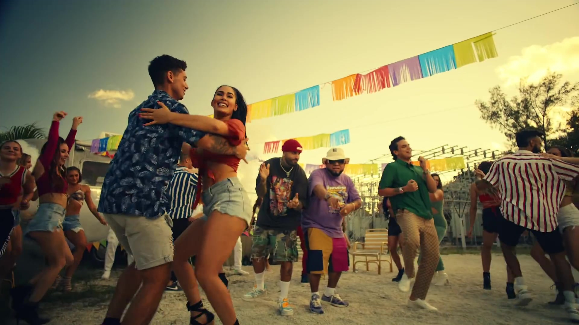 Nejo, Nicky Jam & Silvestre Dangond - Muy Feliz (Remix)